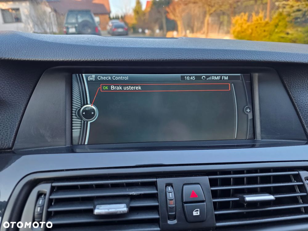 BMW Seria 5 520d Sport-Aut - 27