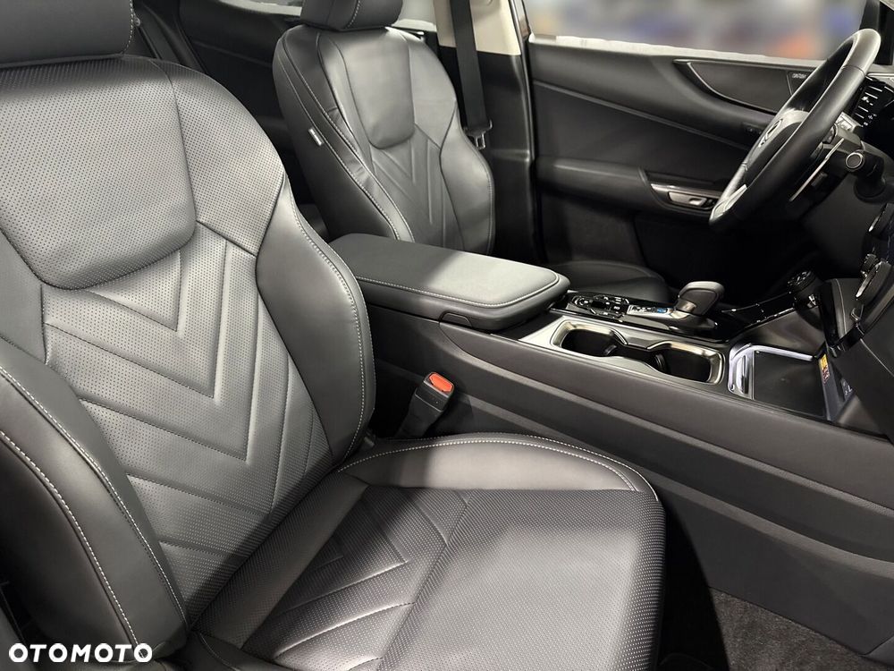 Lexus NX 350h Omotenashi AWD - 28
