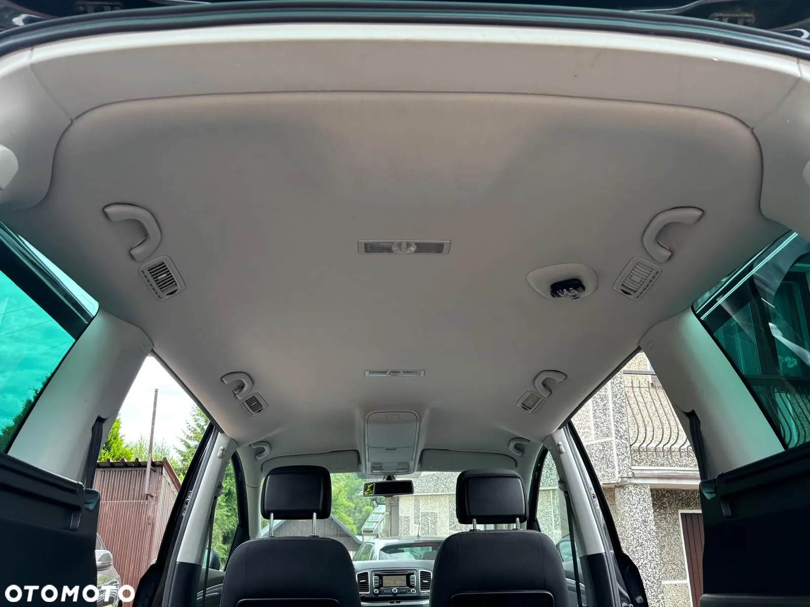 Volkswagen Sharan 2.0 TDI BlueMotion Technology Highline - 23