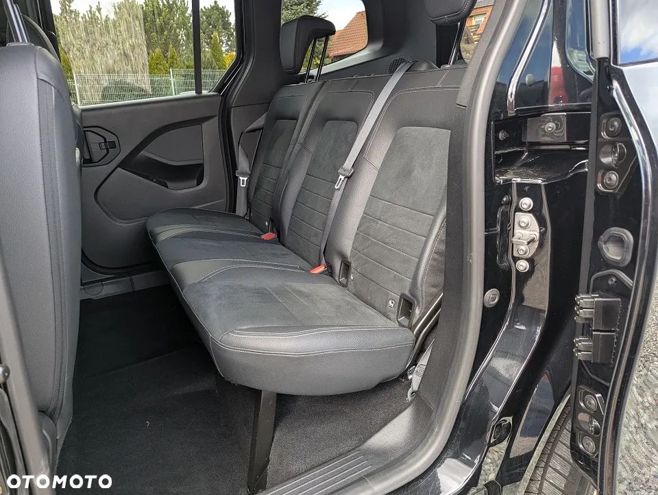 Mercedes-Benz Klasa T 180 d Automatik Progressive - 22