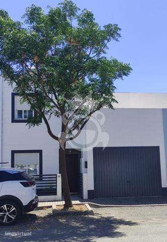 Espetacular moradia S. Pedro do Corval - Grande imagem: 2/10