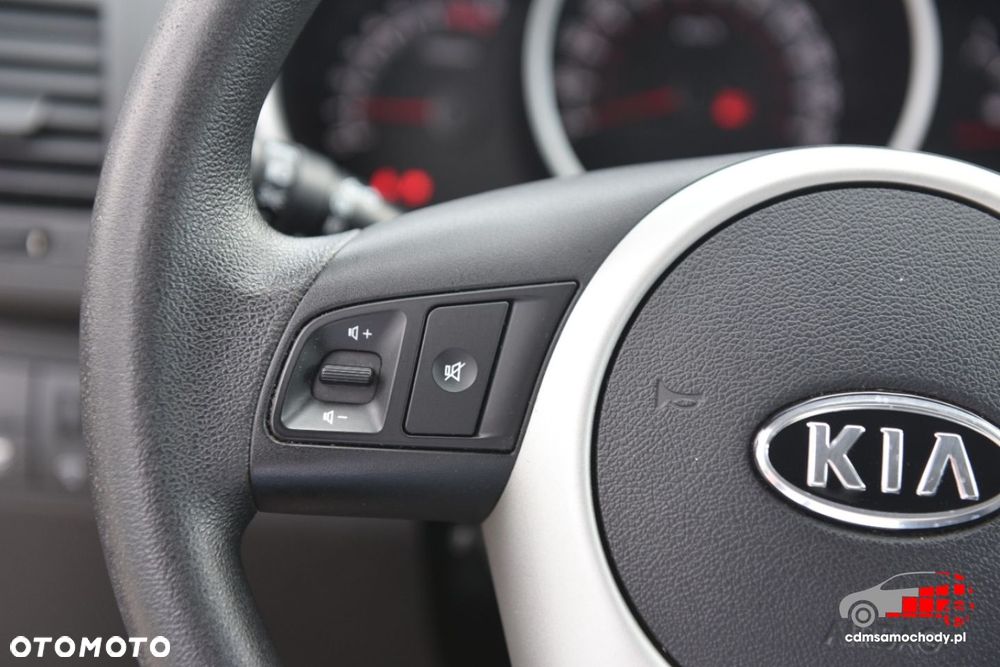 Kia Venga - 29