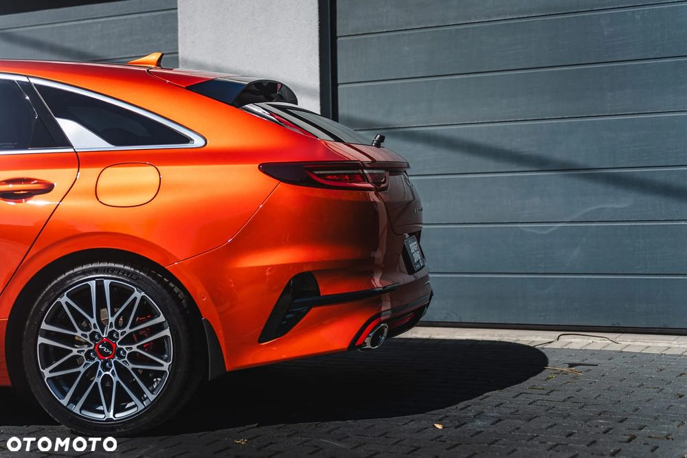 Kia ProCeed 1.6 T-GDI GT DCT - 6