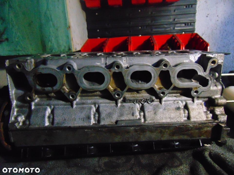 Głowica Peugeot 308 2,0 16 v po regeneracji - 3