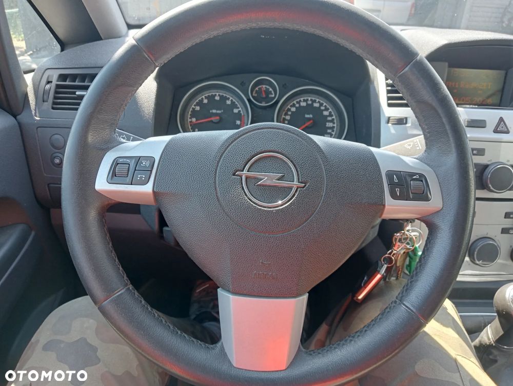 Opel Zafira 1.8 Essentia EU5 - 13