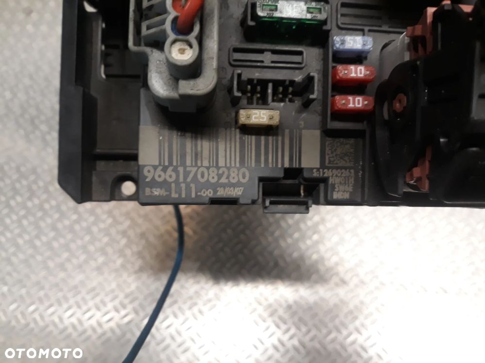 MODUŁ BSM SKRZYNKA BEZPIECZNIKÓW CITROEN C4 I 1,6 HDI  9661708280 - 2