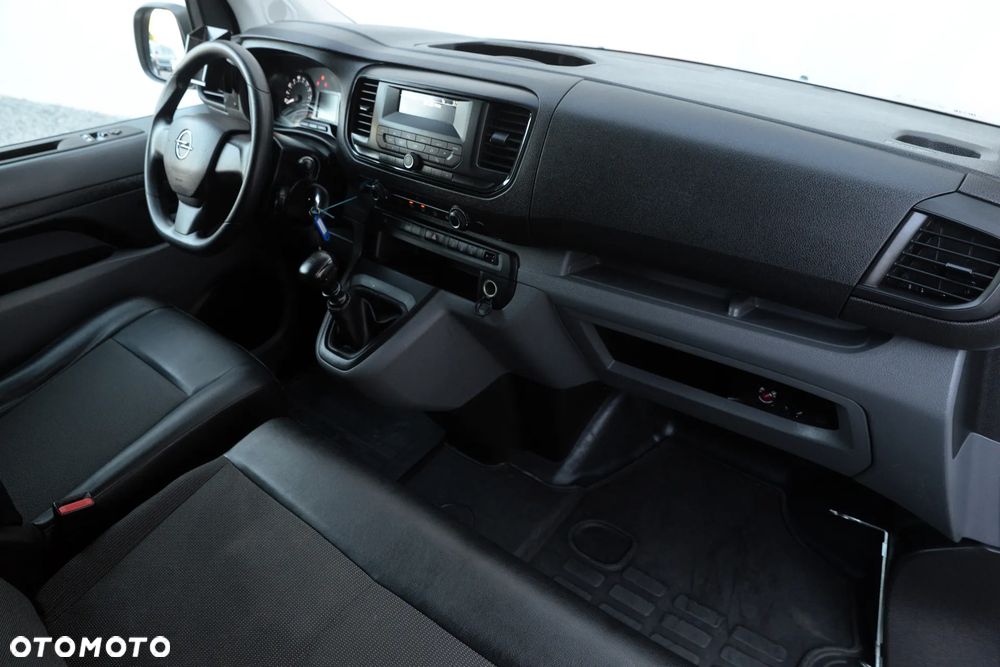 Opel Vivaro - 34