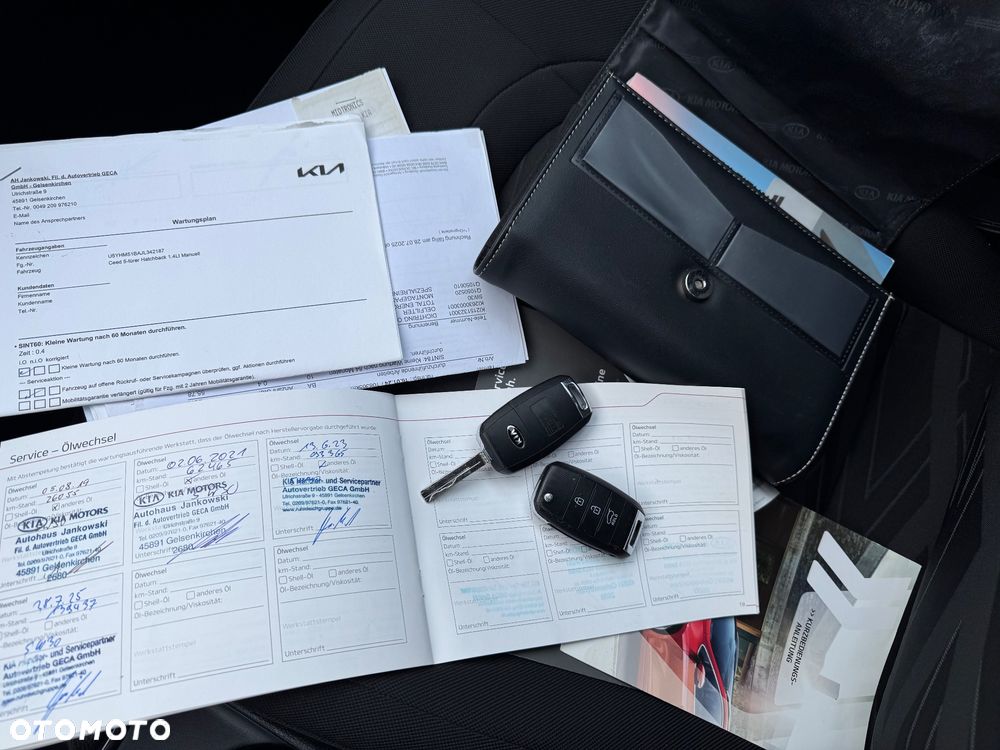 Kia Ceed - 40