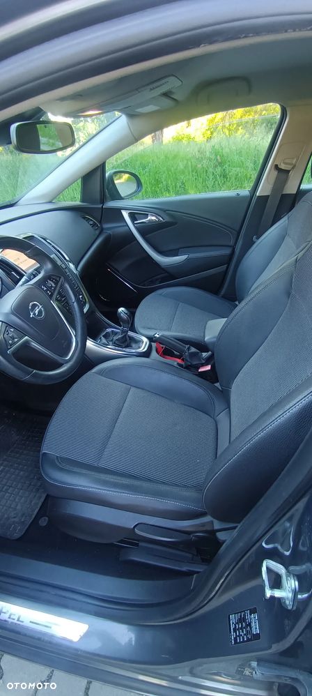Opel Astra 1.4 T Cosmo - 10