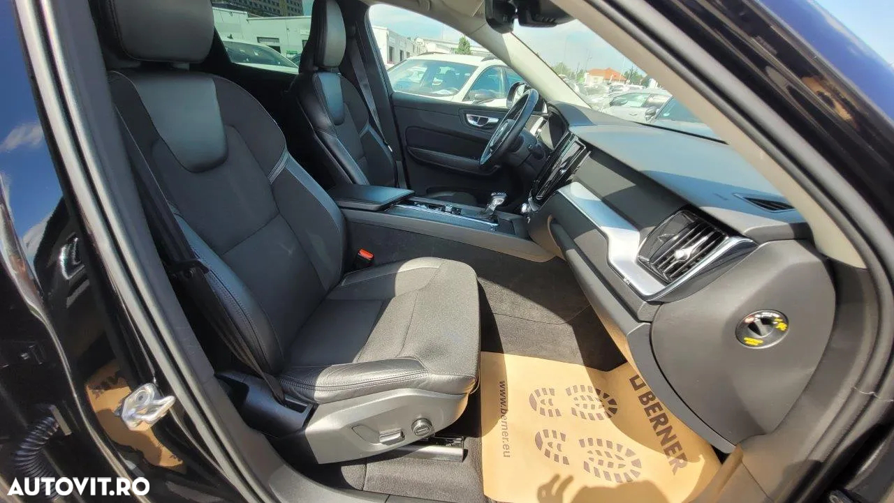 Volvo XC 60 D4 AWD Momentum - 17