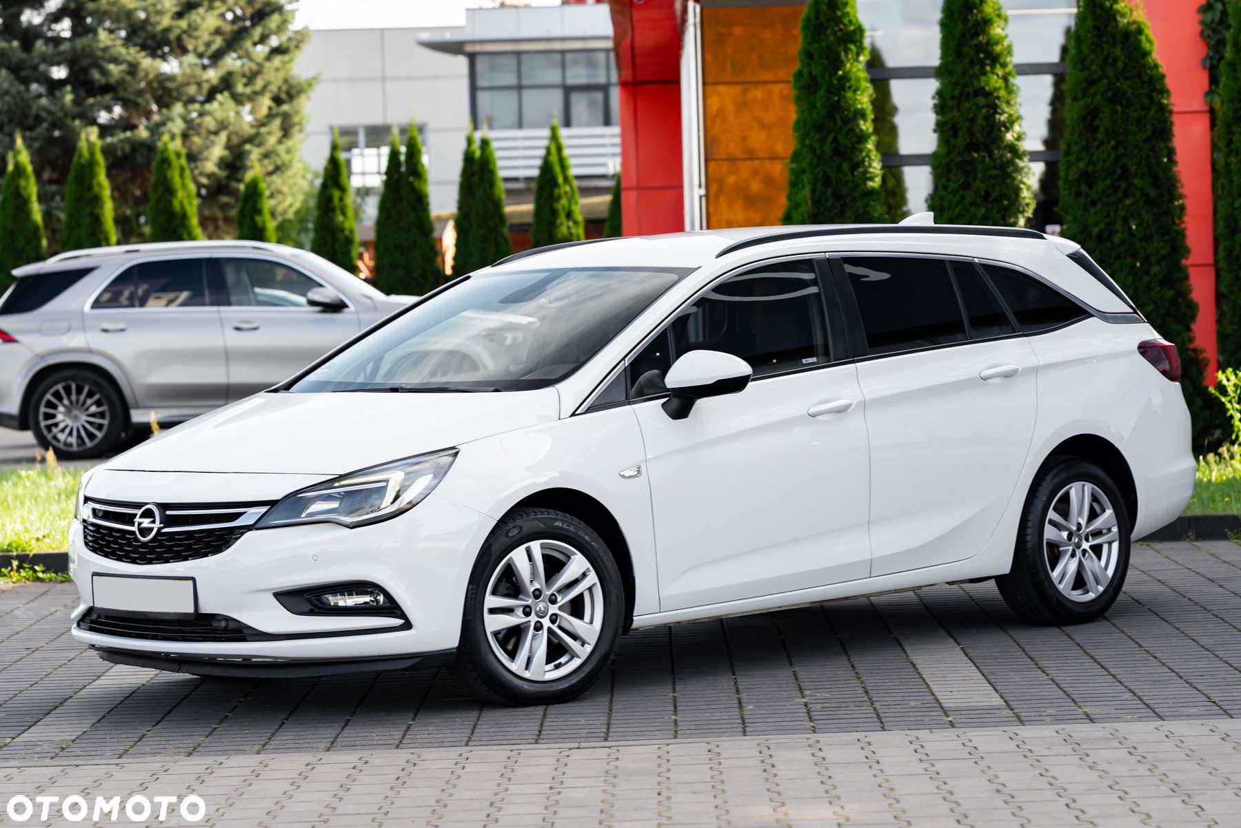 Opel Astra 1.6 D (CDTI) Automatik Sports Tourer Dynamic - 4