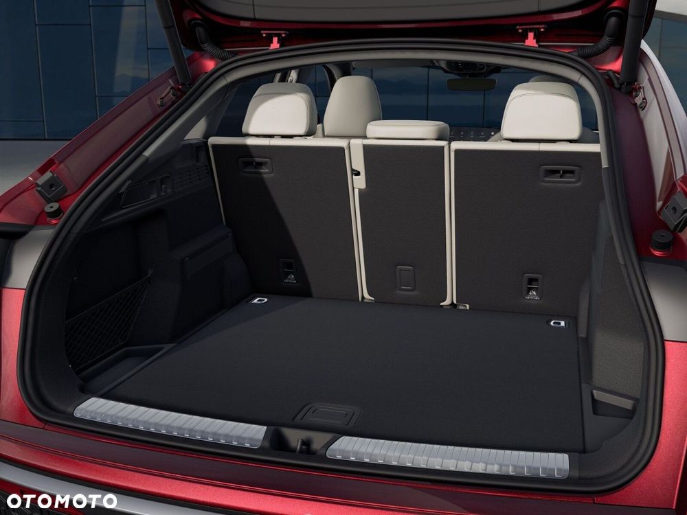 Audi Q5 Sportback - 9