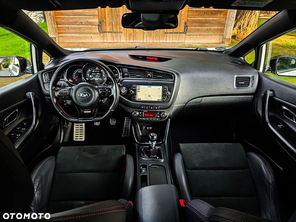 Kia Ceed - 15
