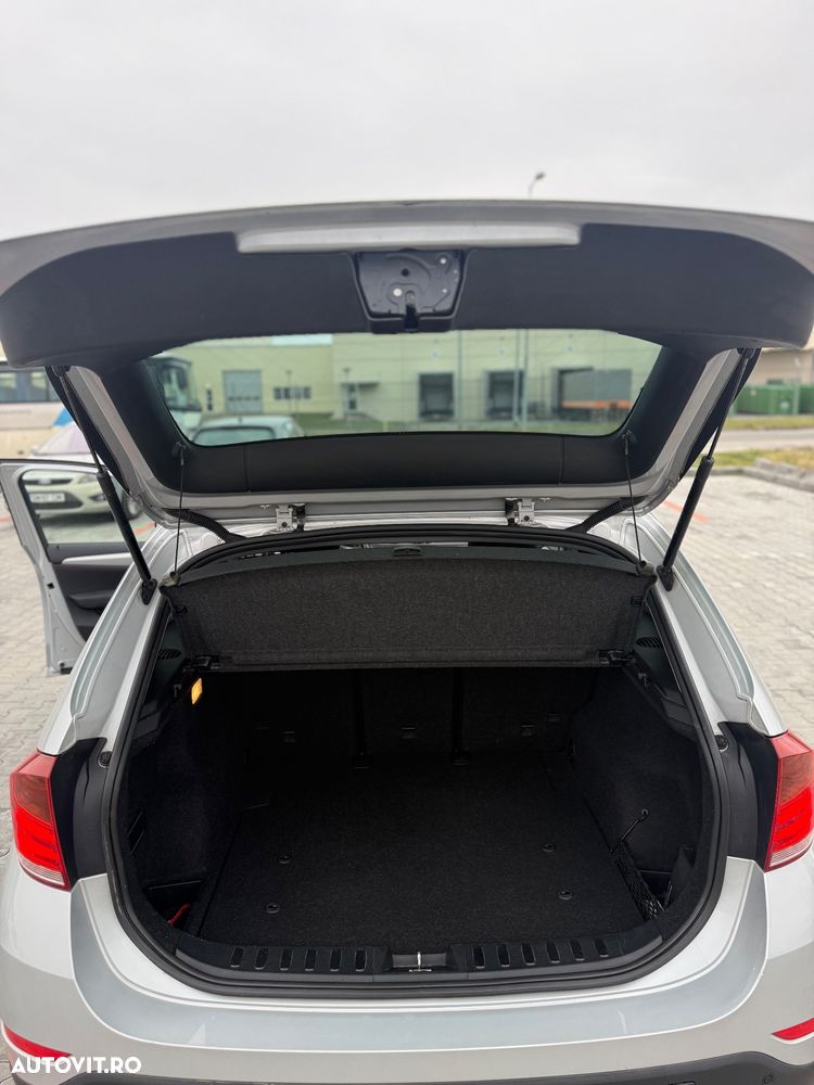 BMW X1 xDrive20d Sport Line - 11