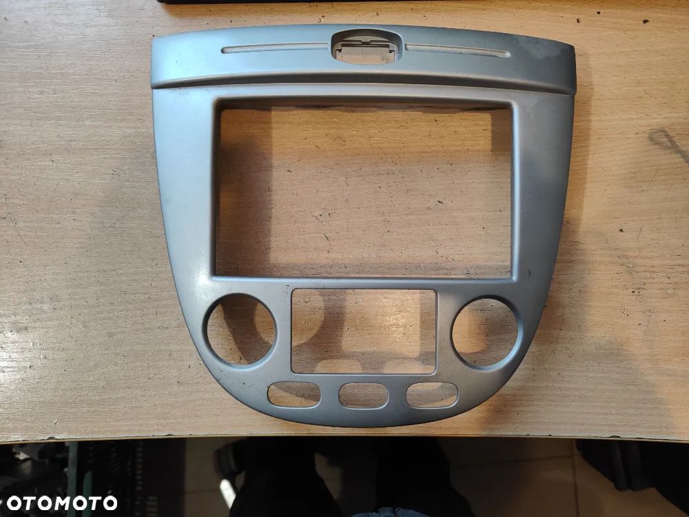 Ramka radia Chevrolet Nubira 96555036 - 1