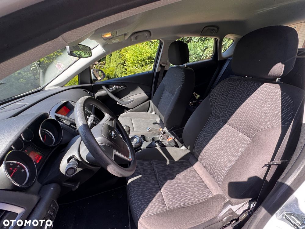 Opel Astra 1.6 Cosmo EU6 - 14