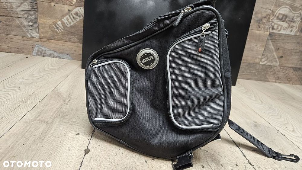 Torba tunelowa Givi do skutera - 5