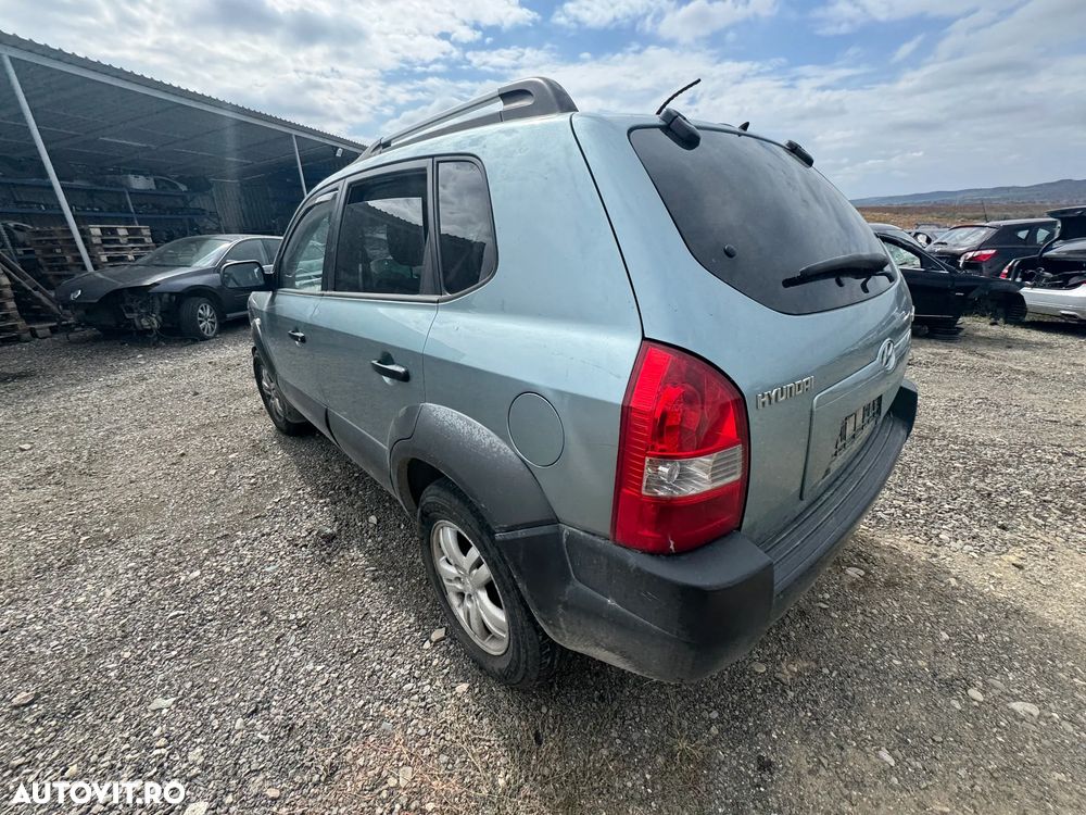 Dezmembram HYundai Tucson 2.0 b an fabr 2008 - 7
