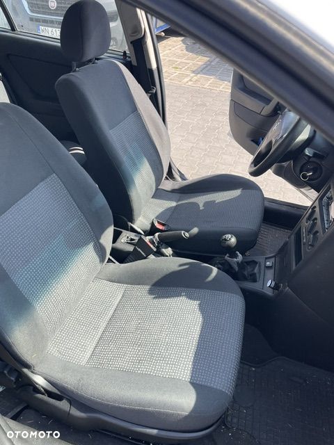 Opel Astra 1.6 - 8