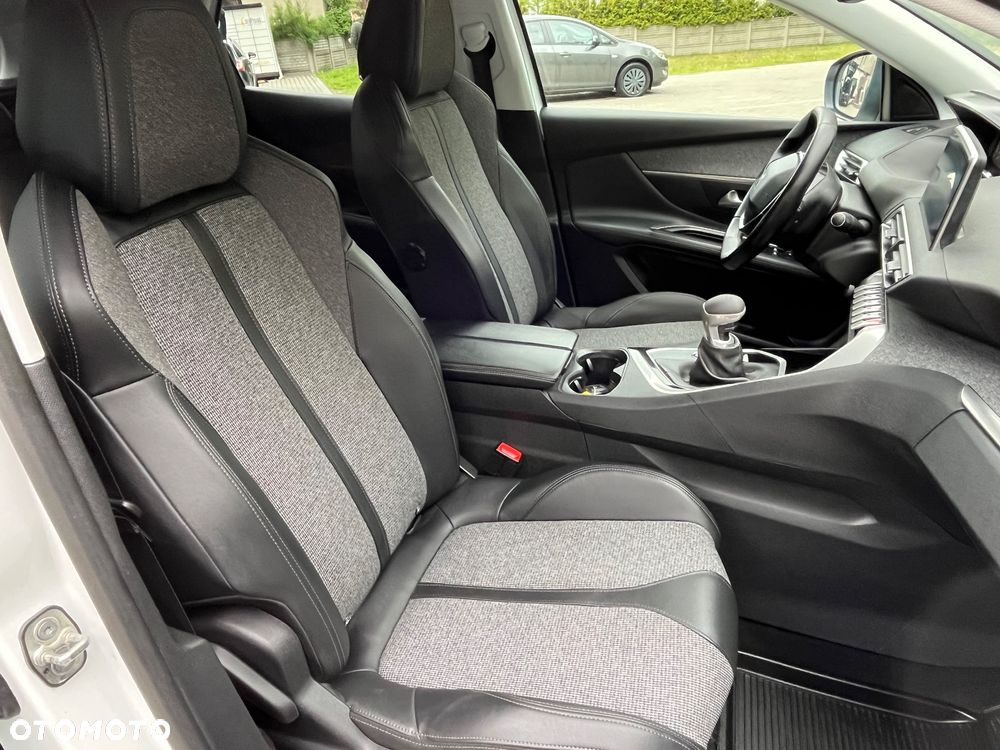 Peugeot 3008 BlueHDi 130 Stop & Start Allure - 19