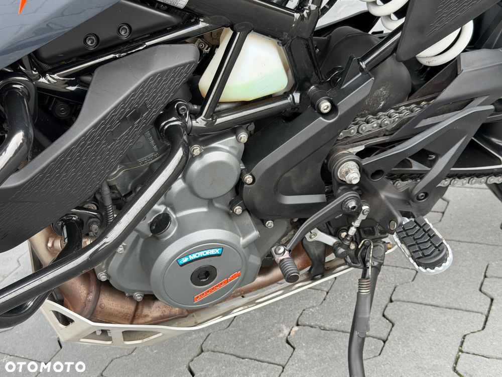 KTM Adventure - 34