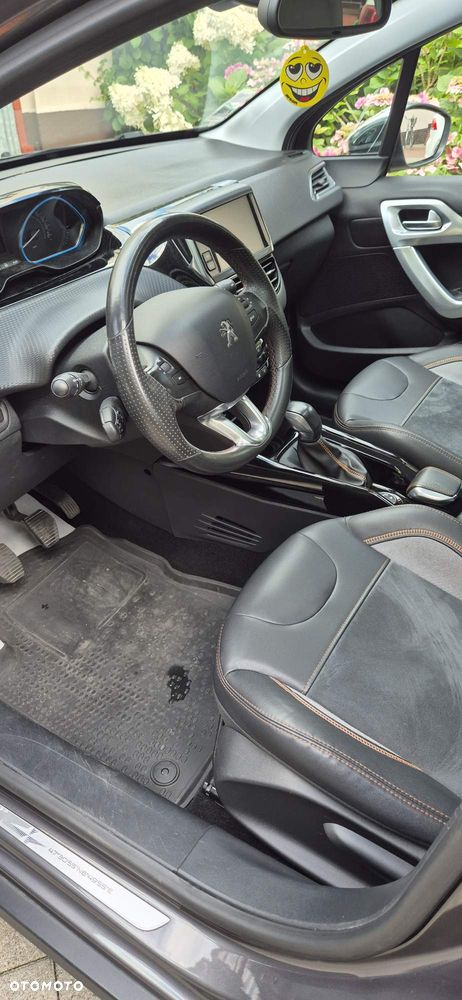 Peugeot 2008 - 4