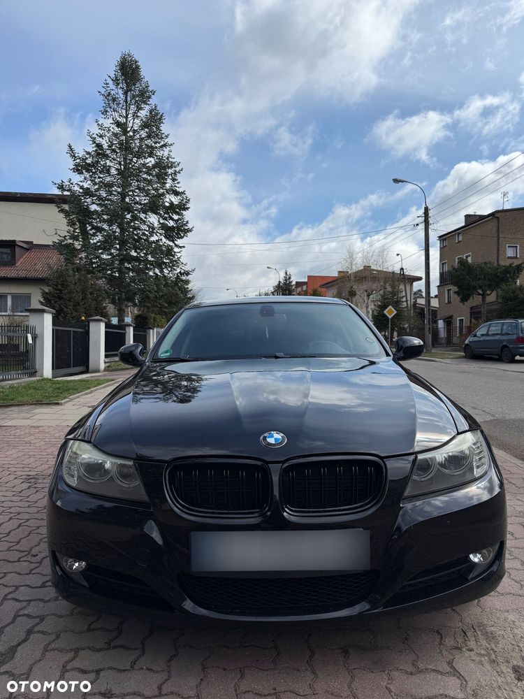 BMW Seria 3 318i Edition Exclusive - 2