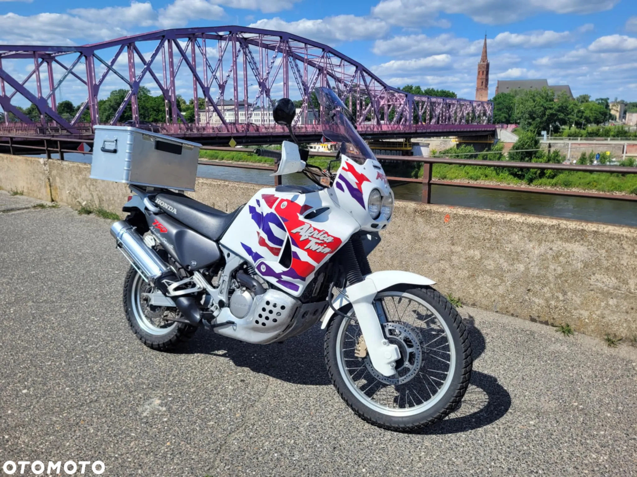 Honda XRV - 22