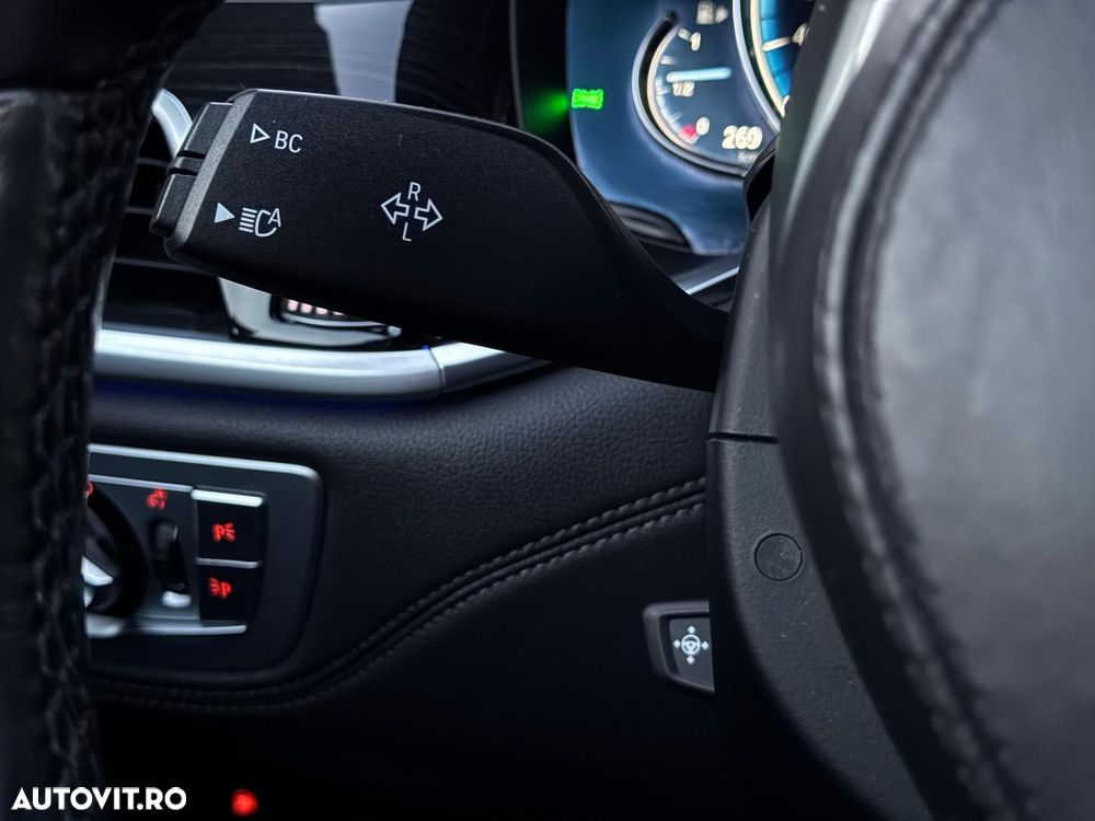 BMW Seria 7 740e iPerformance - 34