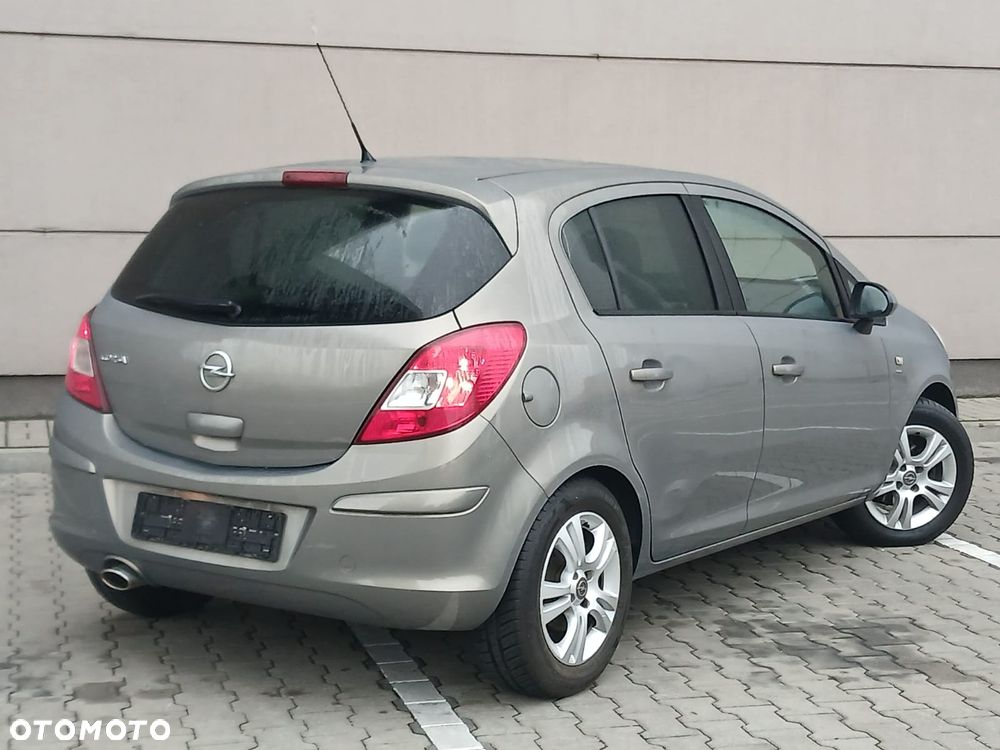 Opel Corsa - 13