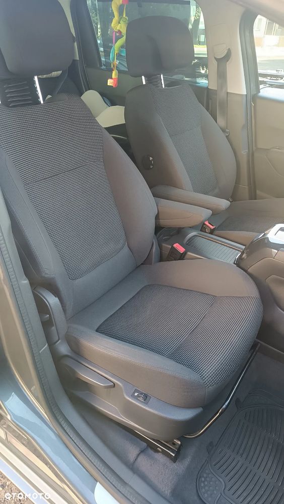 Peugeot 5008 2.0 HDi Business Line 7os - 28