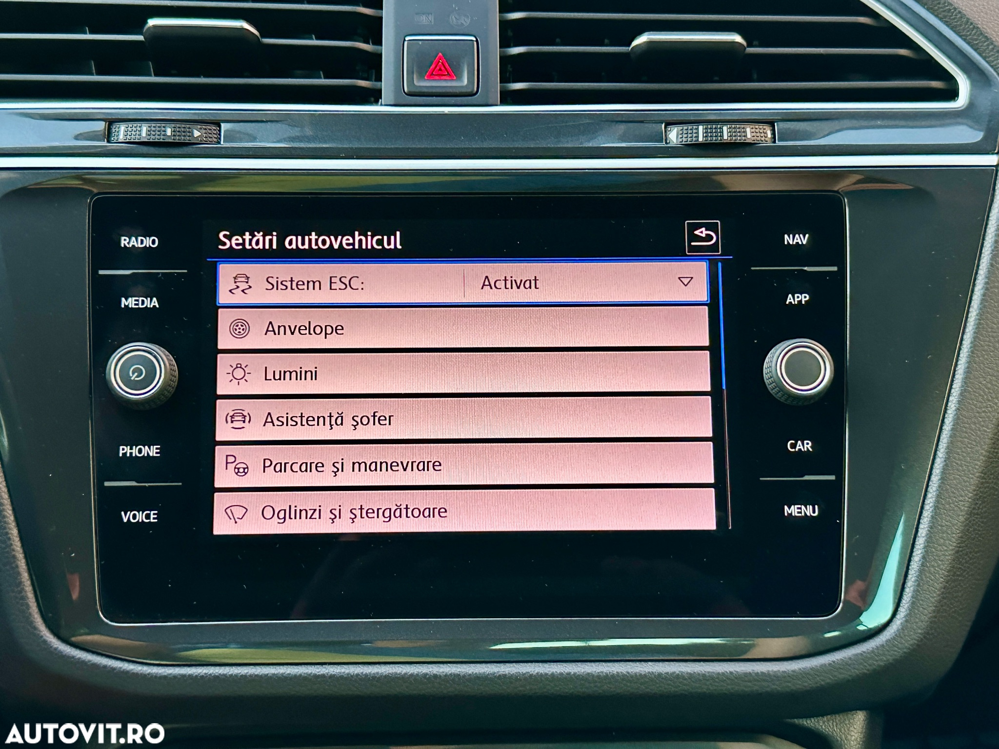 Volkswagen Tiguan 2.0 TDI SCR (BlueMotion Technology) Sound - 29
