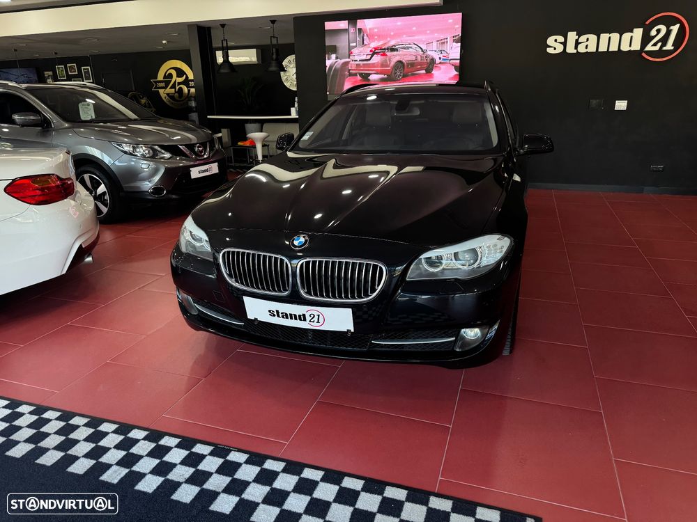BMW 525 d Exclusive Auto - 2