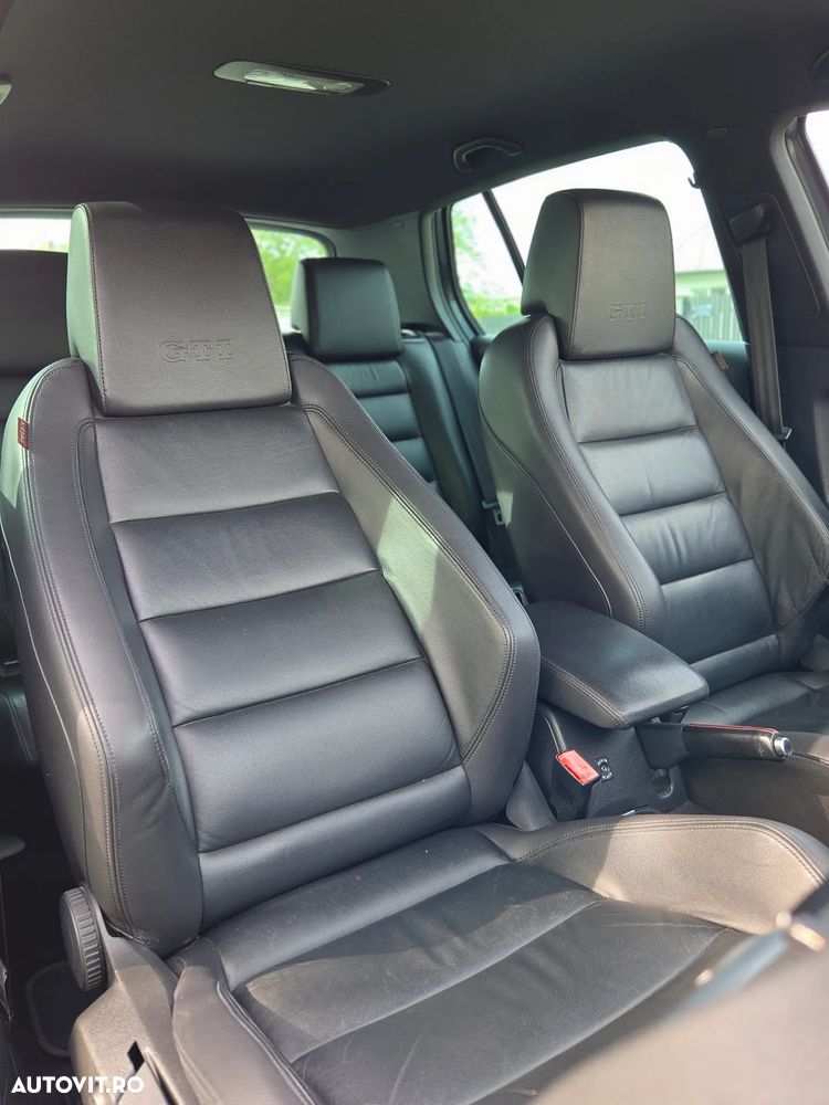 Volkswagen Golf 2.0 GTI - 13