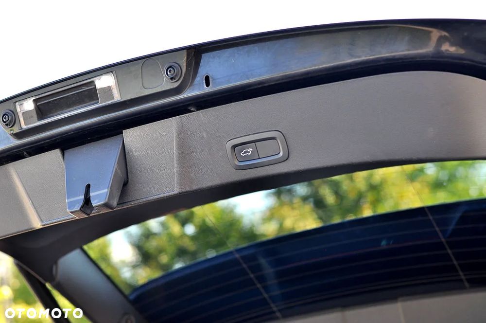 Volvo XC 40 T3 Momentum Pro - 17