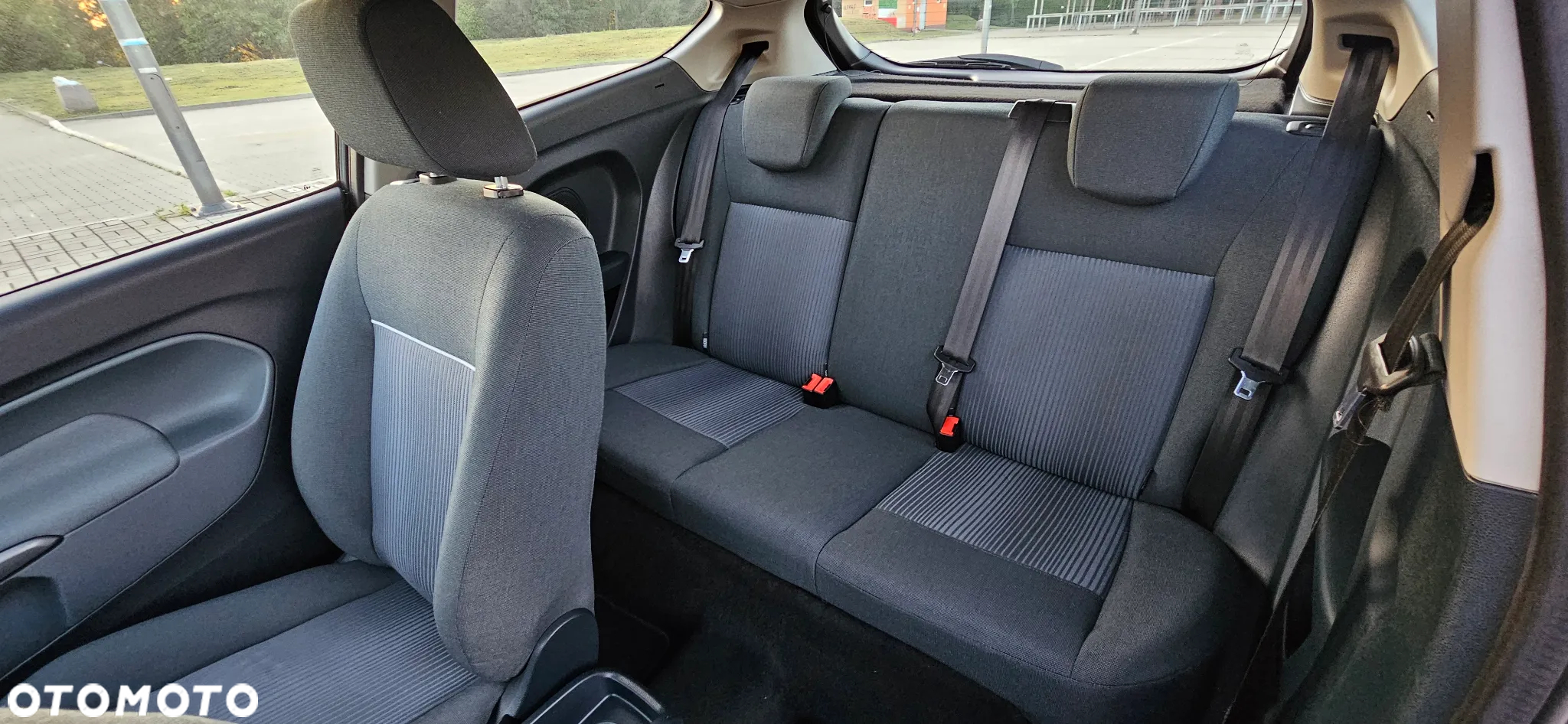 Ford Fiesta 1.6 TDCi DPF Silver X plus - 7