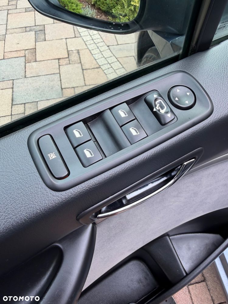 Peugeot 807 - 36