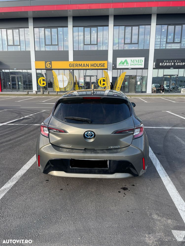 Toyota Corolla - 1