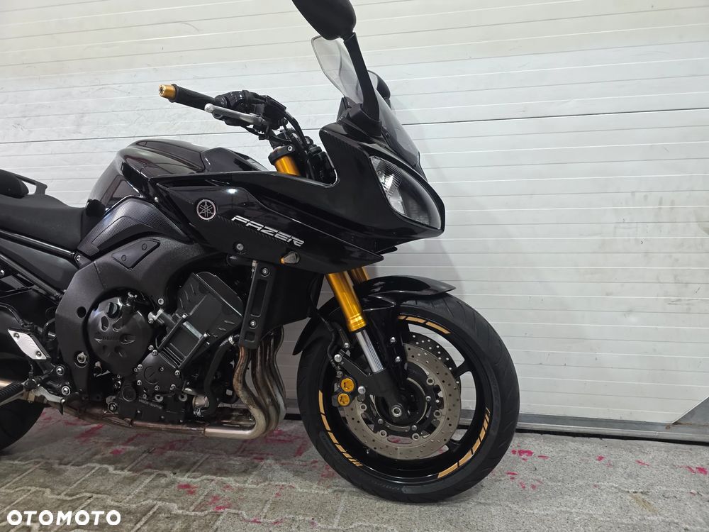 Yamaha FZ - 10