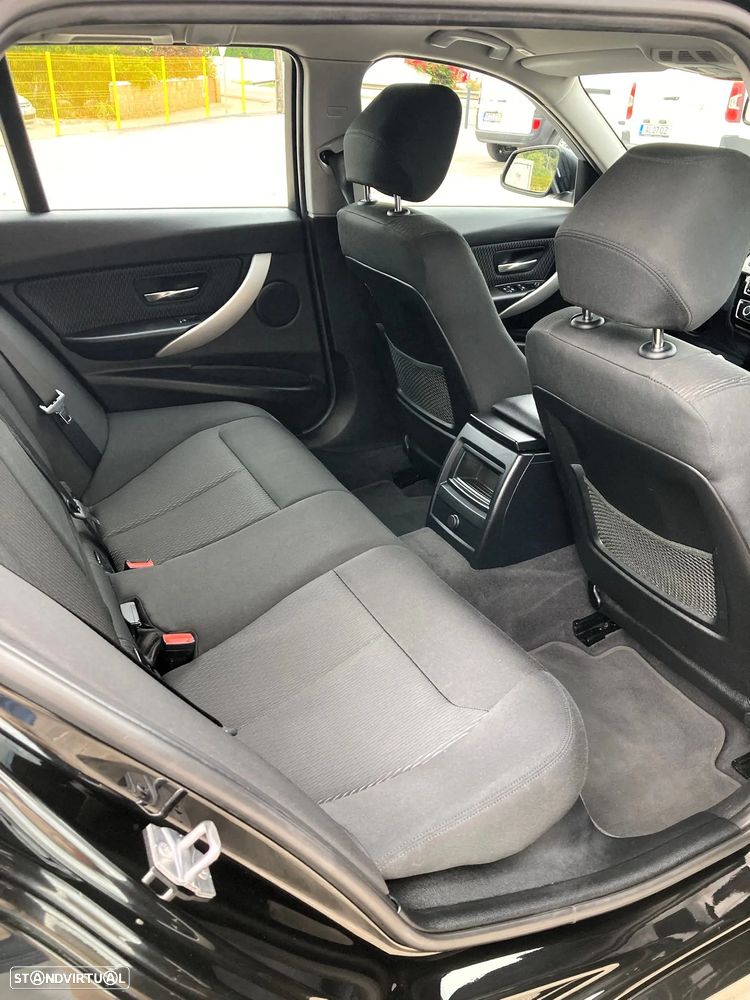 BMW 318 d Touring Advantage Auto - 19