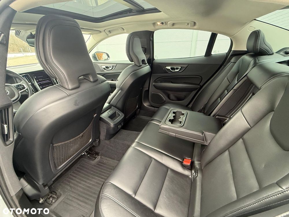 Volvo S60 T6 AWD Geartronic RDesign - 22