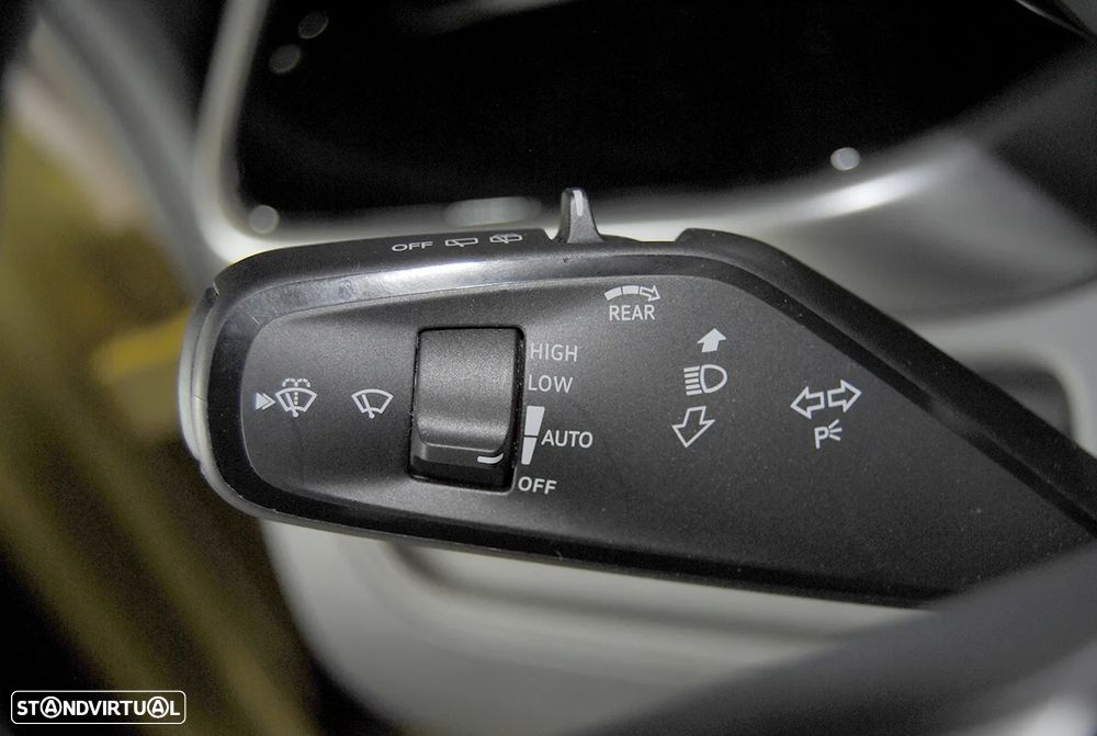 VW ID.Buzz 91 kWh Pro - 33