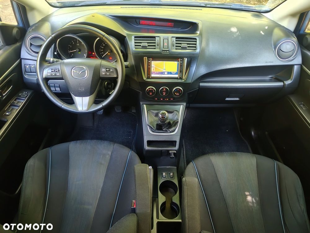 Mazda 5 - 8