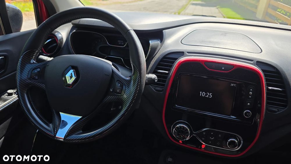 Renault Captur 1.2 TCe Helly Hansen EDC - 11