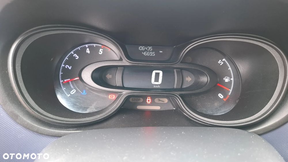 Opel Vivaro - 8
