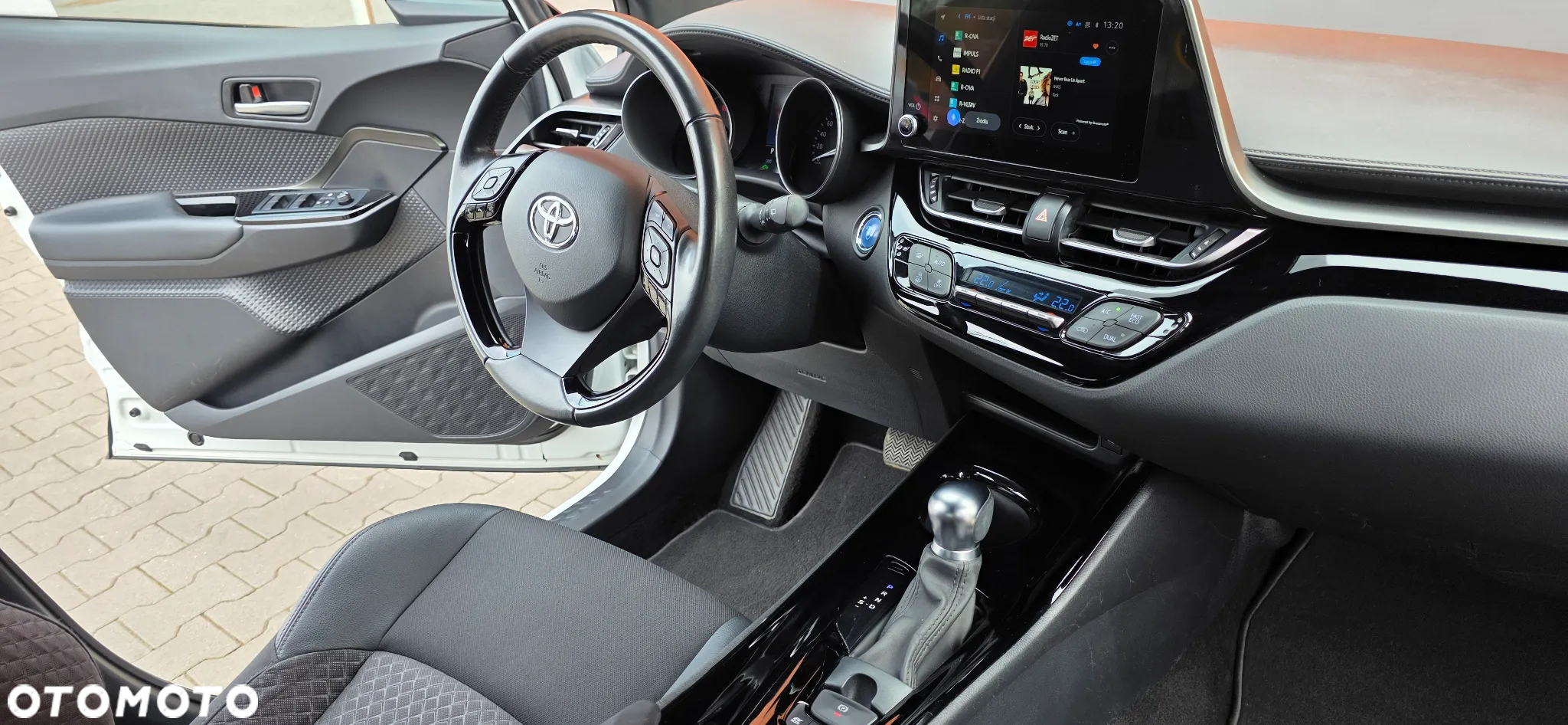 Toyota C-HR - 21