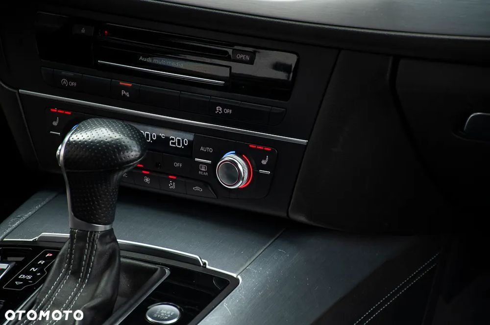 Audi A6 Avant 2.0 TDI Ultra S tronic - 23