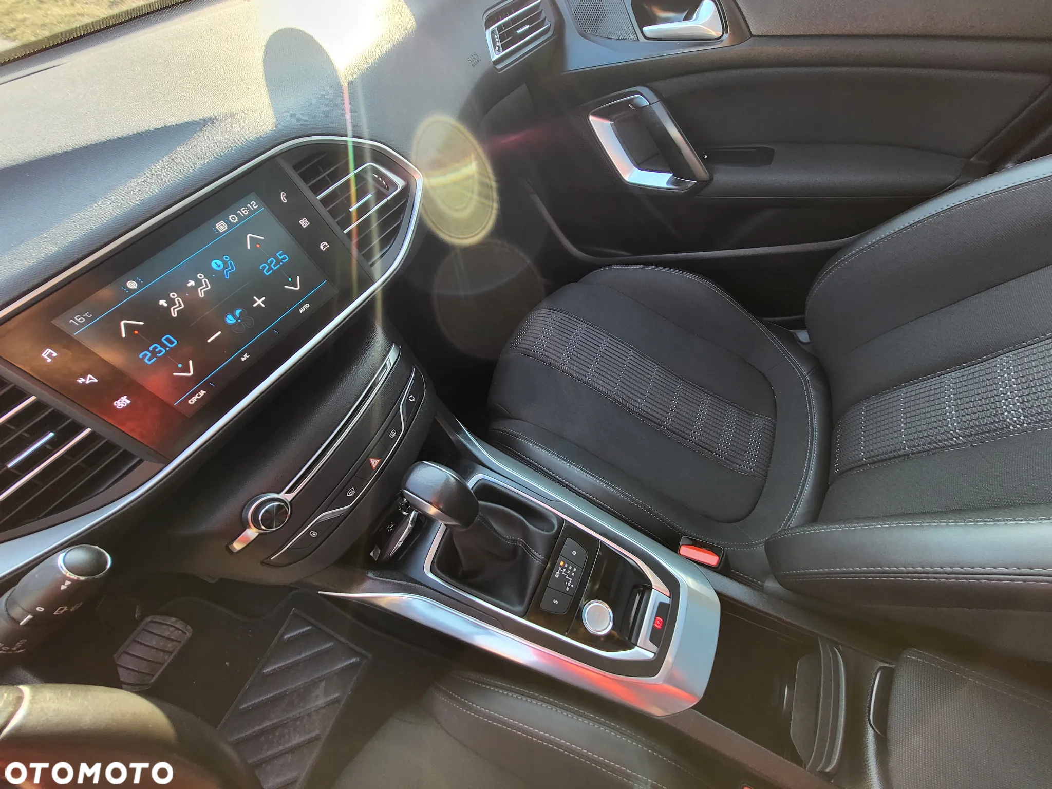 Peugeot 308 BlueHDi FAP 120 EAT6 Stop & Start Allure - 18