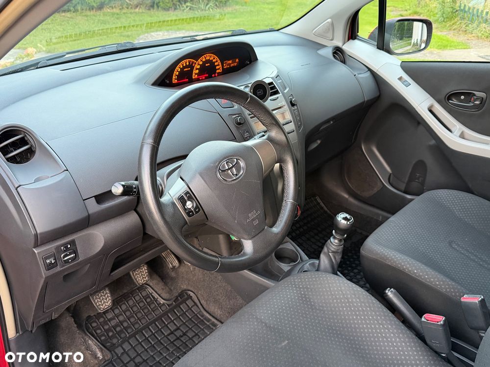 Toyota Yaris 1.33 Sol - 9