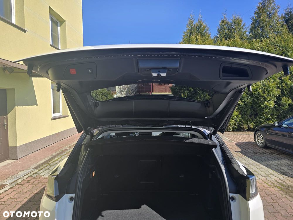 Peugeot 3008 1.2 PureTech Allure Pack S&S EAT8 - 9